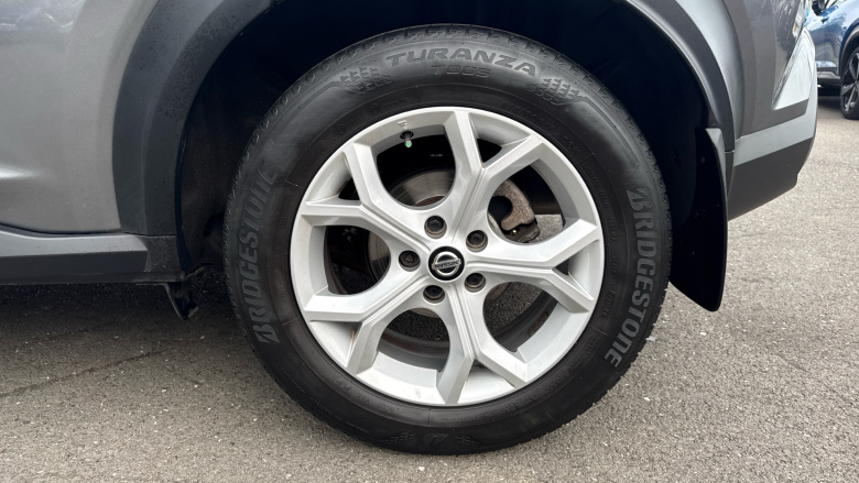 Nissan Juke 1.0 DiG-T N-Connecta 5dr DCT Petrol Hatchback